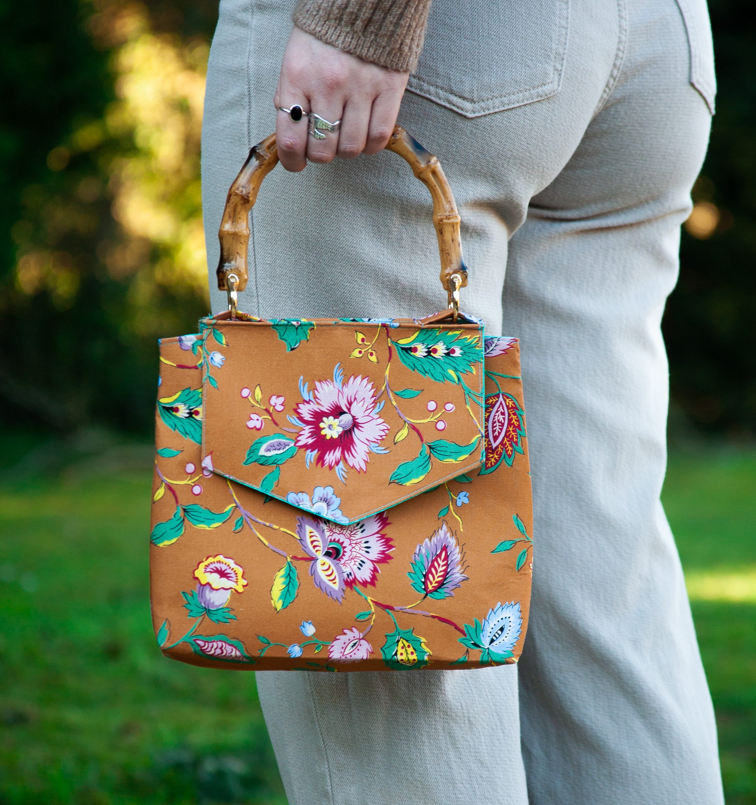 Small Square Bag Instructions and Pattern - Download – Debbie Shore Sewing