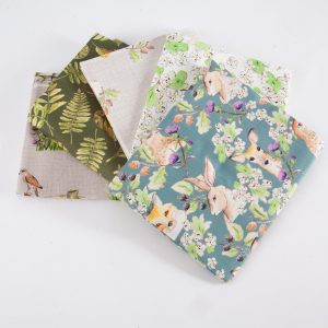 Debbie Shore's A Country Walk 5 Fat Quarter Pack - Animals