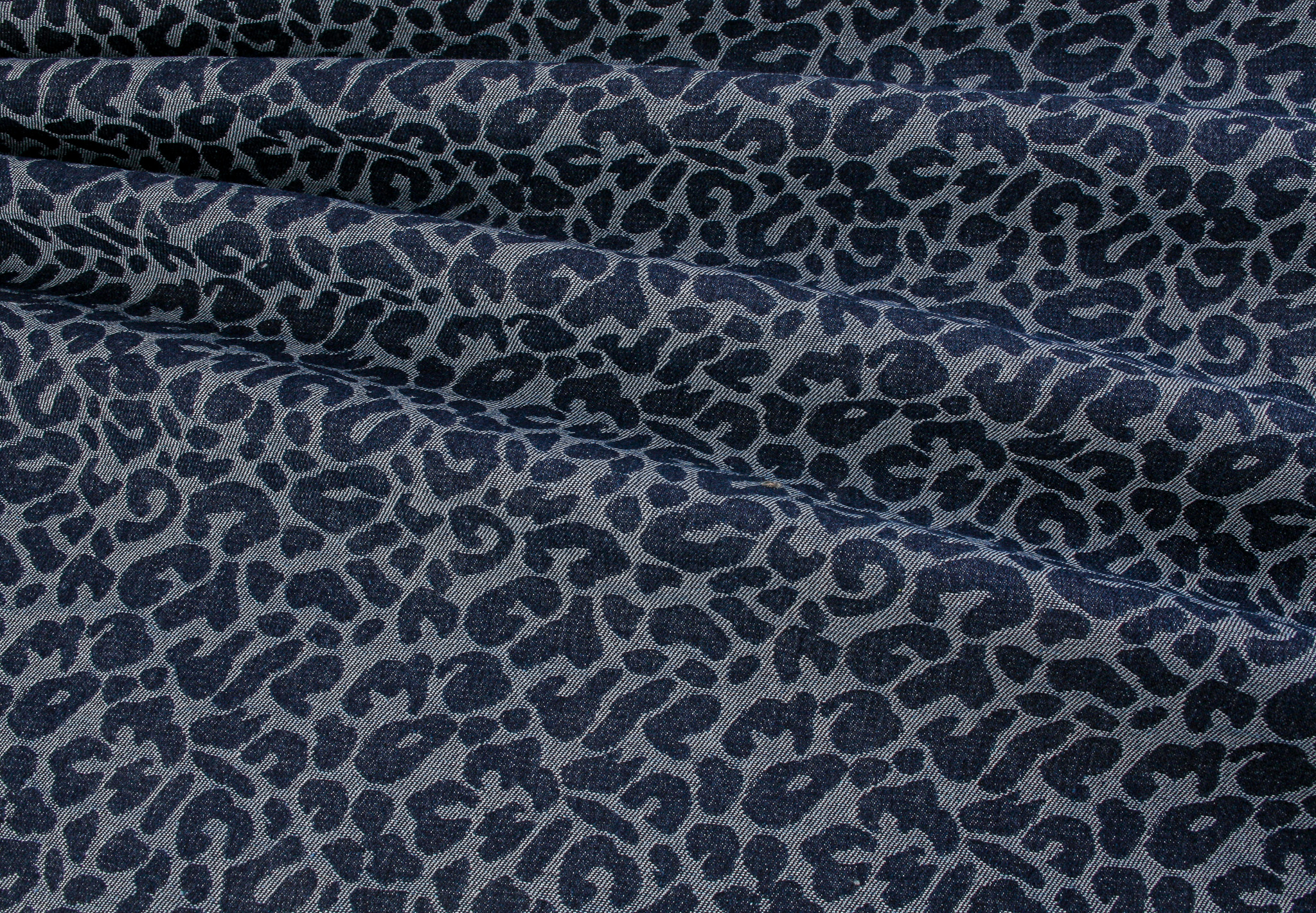 Washed Denim Jacquard - Dark Animal Print