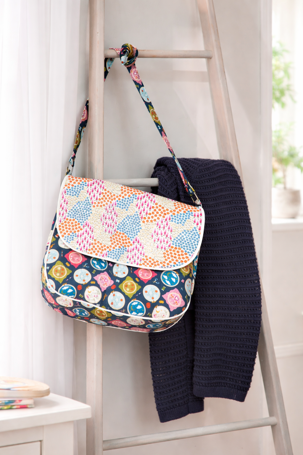 Lunar Bag by Kimberley Hind Kit - Fabric and Instructions