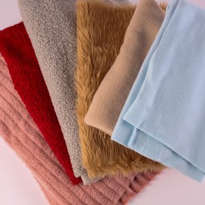 1kg Fur and  Fleece Bundle