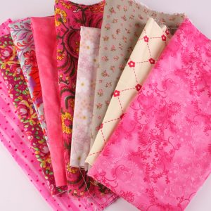 500g End of Bolt 'Scrap Fabric' Bundle - Pinks 2