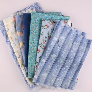 500g End of Bolt 'Scrap Fabric' Bundle - Blues - 8