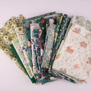 500g End of Bolt 'Scrap Fabric' Bundle - Greens - 4
