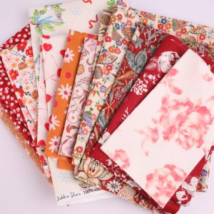 500g End of Bolt 'Scrap Fabric' Bundle - Red Tones