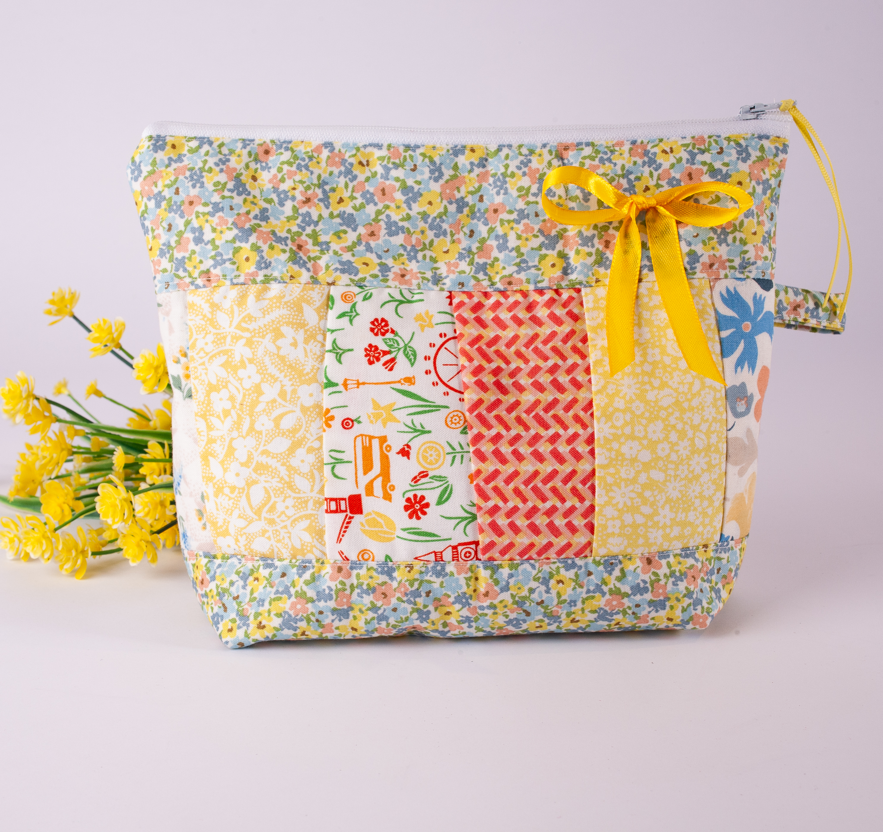 Debbie Shore Scrappy Patchwork Pouch Instructions – Digital Download - Image 2