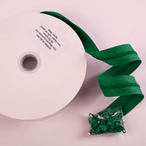 10 Metre Continuous Zips With 20 Pulls - Emerald