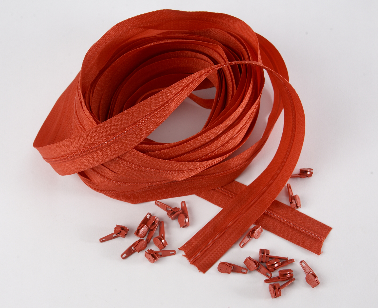 Continuous Zips 10m - Red